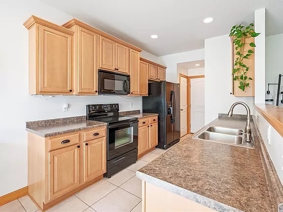 Building Photo - 3430 84th St