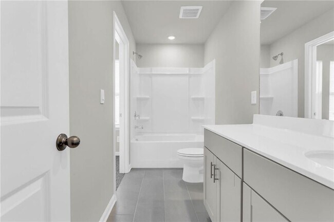 Building Photo - 1645 Villageside Ct