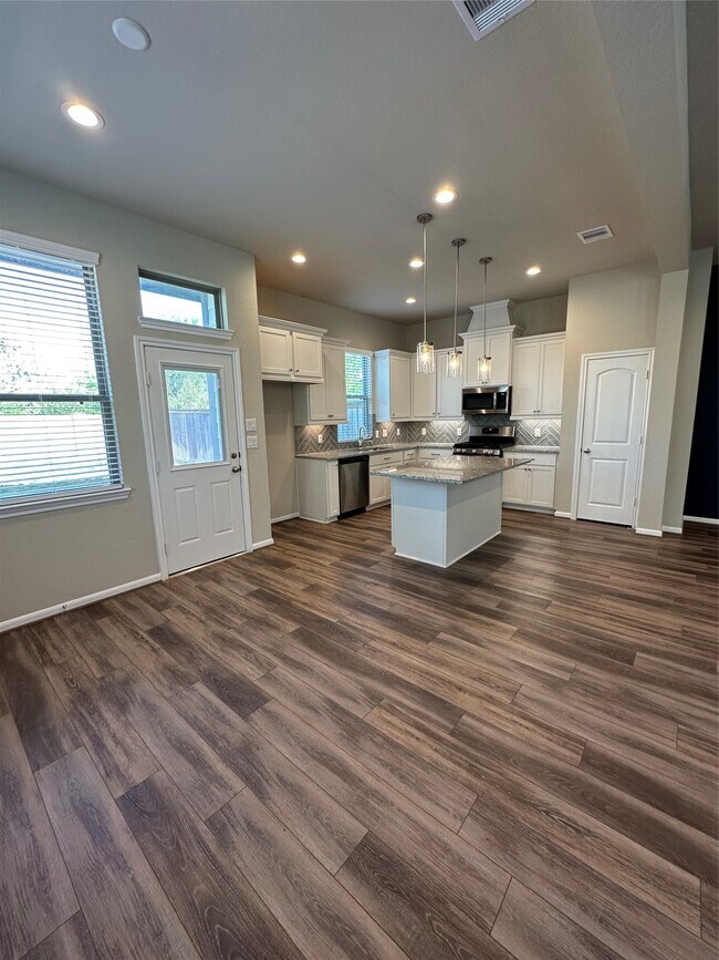 Building Photo - 16215 Northern Cardinal Ln