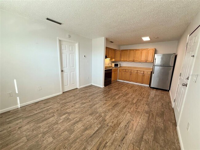 Building Photo - 9013 Westchester Cir