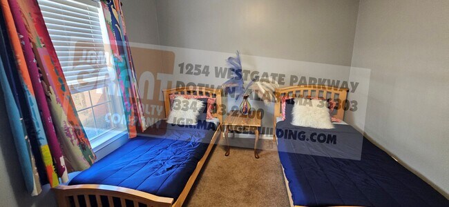 Building Photo - 312 Joe Walding Dr