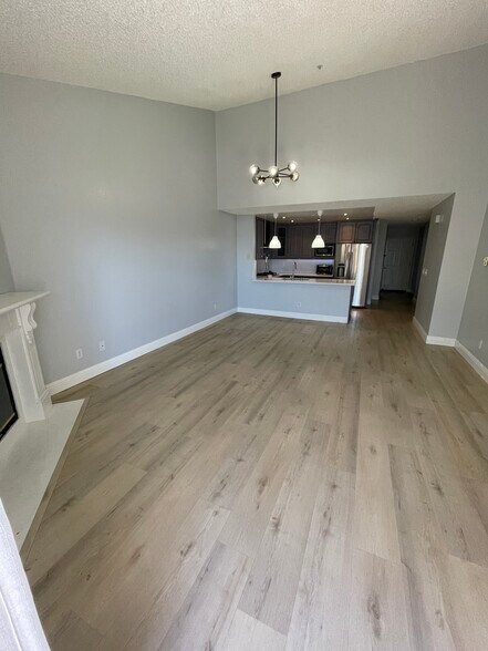 Building Photo - 1310 Ridge Ct
