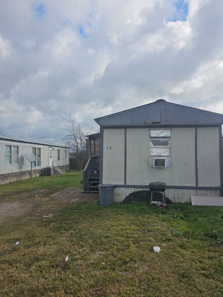 Building Photo - 1801 S Business 45