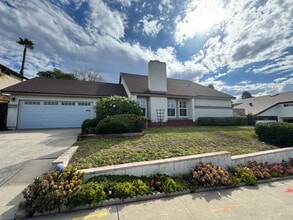 Building Photo - Beautiful 4-Bedroom + Office/BR + Loft Home in Desirable Tierrasanta – Available 1/1/2026