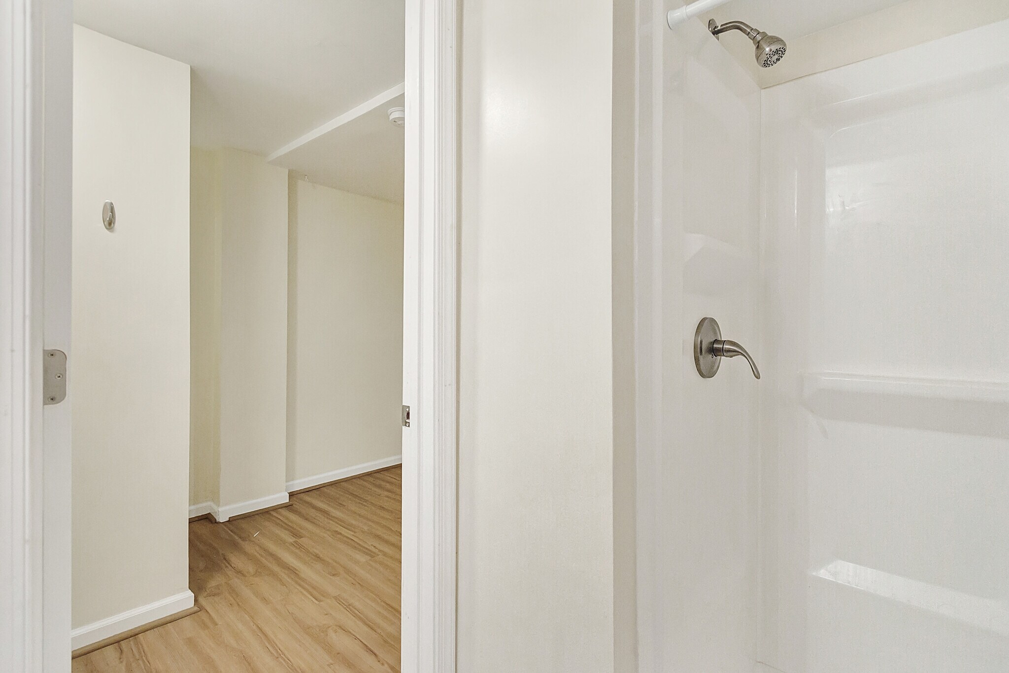 Building Photo - 9085 Autoville Dr