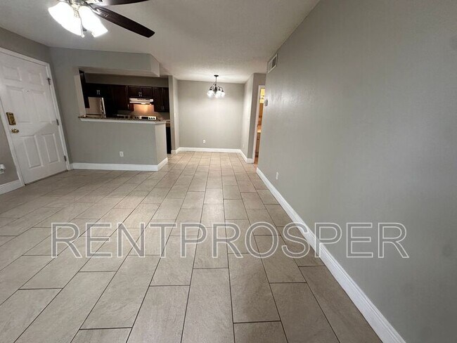 Building Photo - 5600 Devonbriar Way