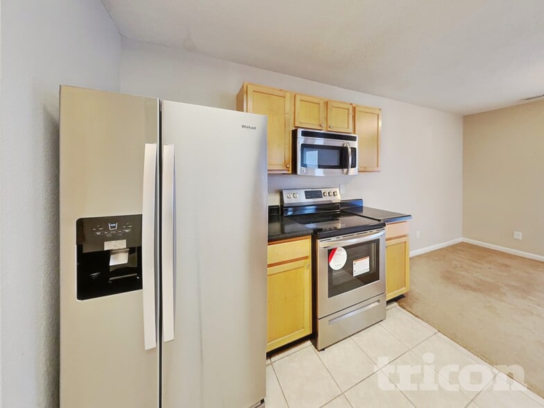 Building Photo - 6750 Kinnerton Dr