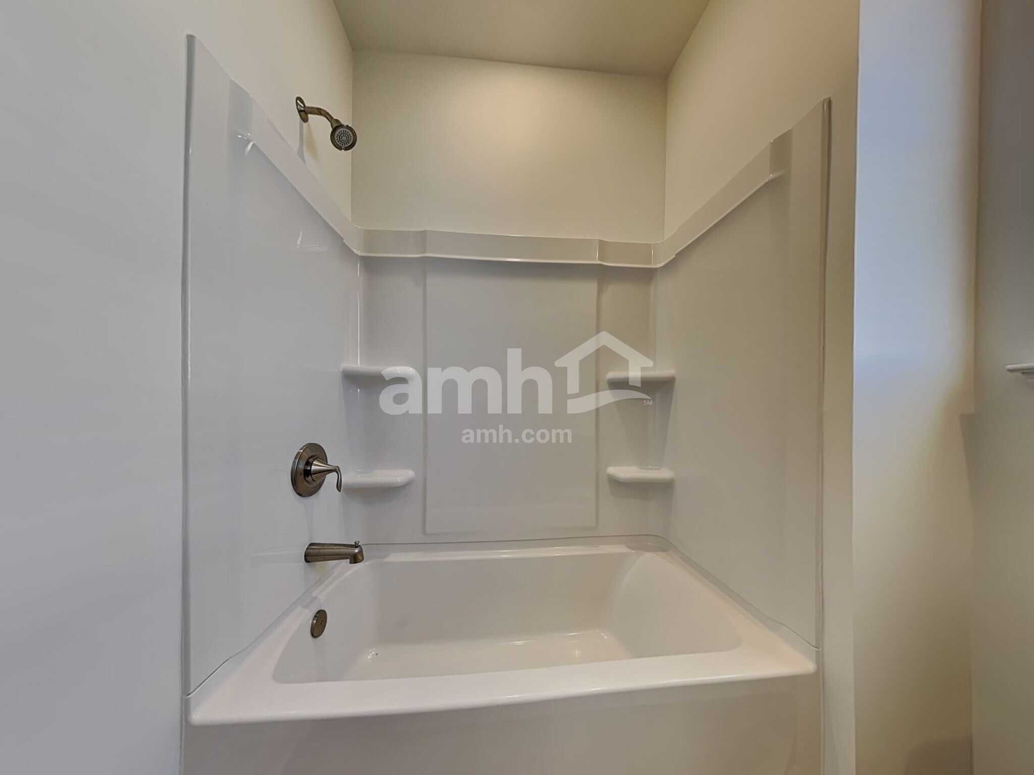 Building Photo - 510 Pointe Dr