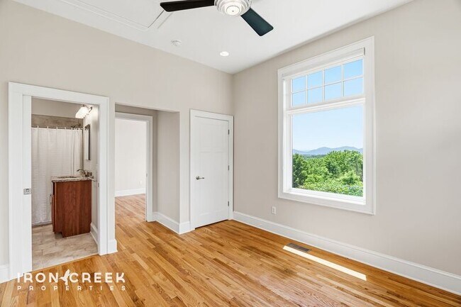 Building Photo - 51 Mountain Tea Ln