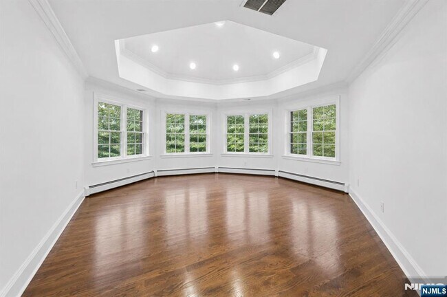 Building Photo - 122 Helen Ct