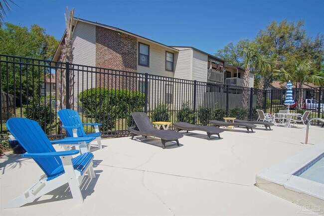 Building Photo - 2201 Scenic Hwy