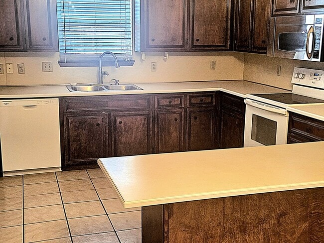 Building Photo - 3209 W Wadley Ave