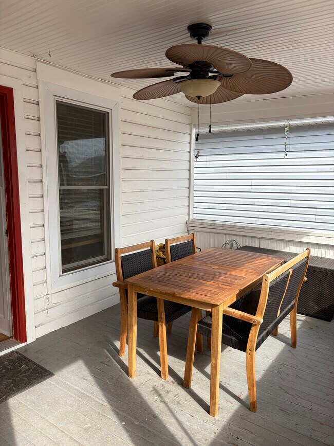 Building Photo - 4036 1st St