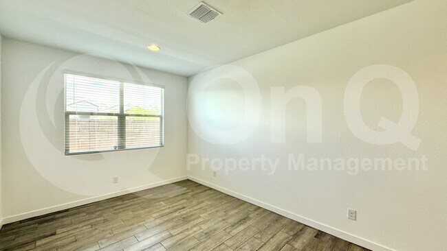 Building Photo - 2064 W Sienna Bouquet Pl
