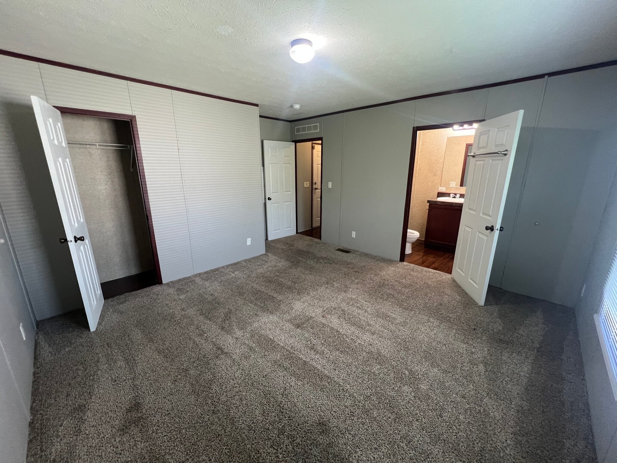 Building Photo - 191 Peach St