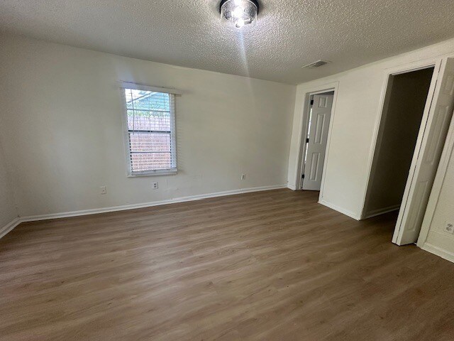 Building Photo - Renovated 3 Bedroom Home Near Riverside And Avondale