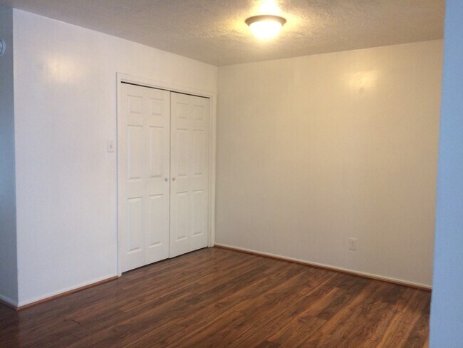 Building Photo - 3513CU