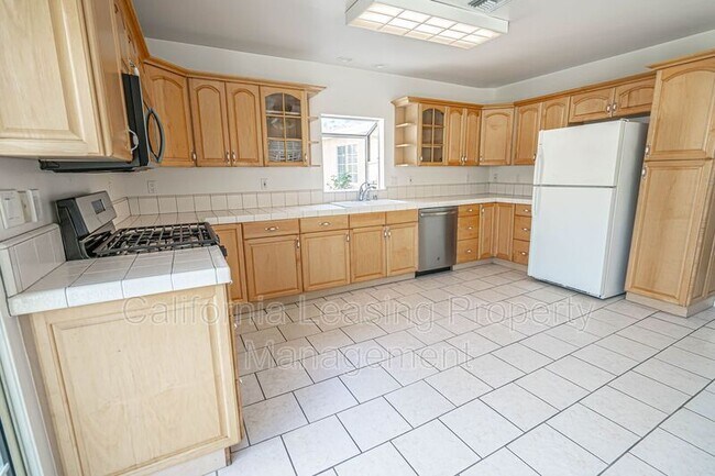 Building Photo - 29717 Hunstock St