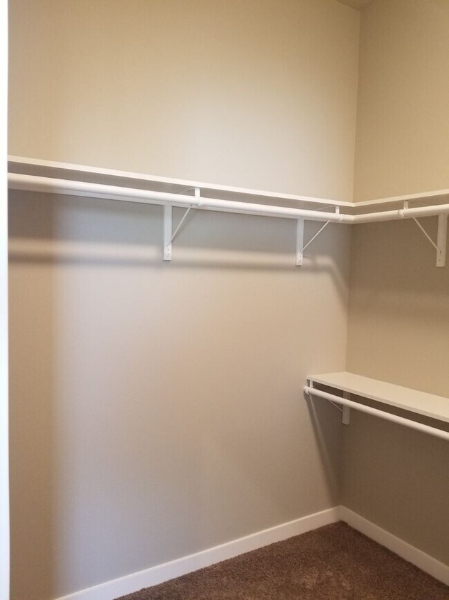 Building Photo - West Valley 3 bedroom 3 Car Garage Custom ...