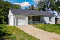 Building Photo - 3b 2b Finished Basement + Garage Lawn Care Provided APPLY FREE!
