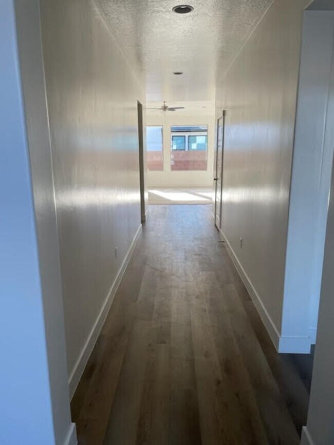 Building Photo - 3076 E Lavatera Dr