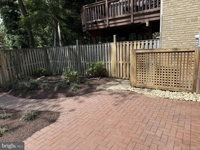 Building Photo - 7378 Jiri Woods Ct