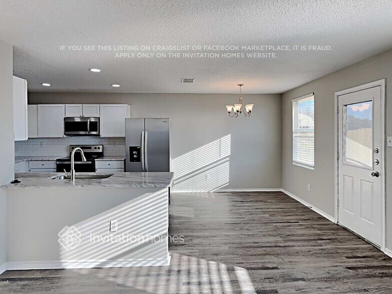 Building Photo - 1451 Queen Annes Dr