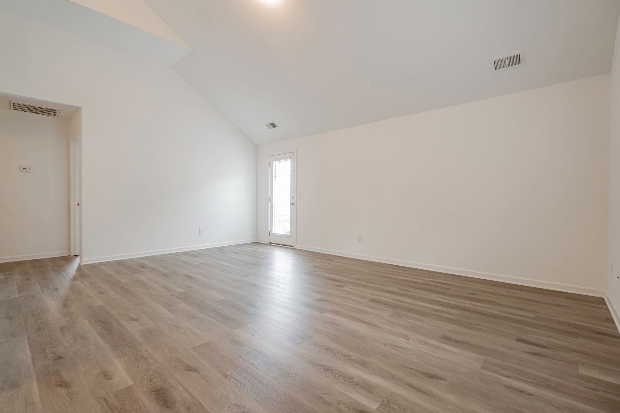 Building Photo - 2016 Culloden Dr