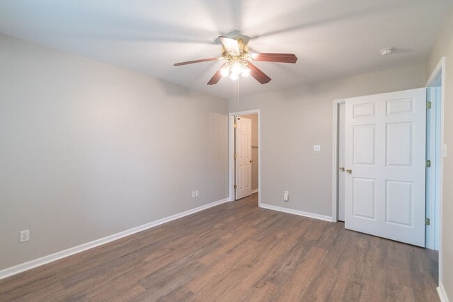 Building Photo - Lovely home in Monroe!