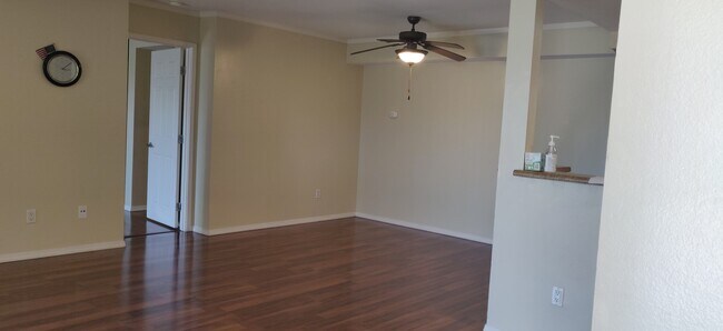 Building Photo - 200 E Alessandro Blvd