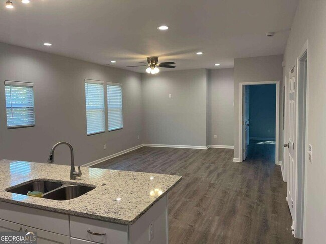 Building Photo - 435 Chevelle Ln