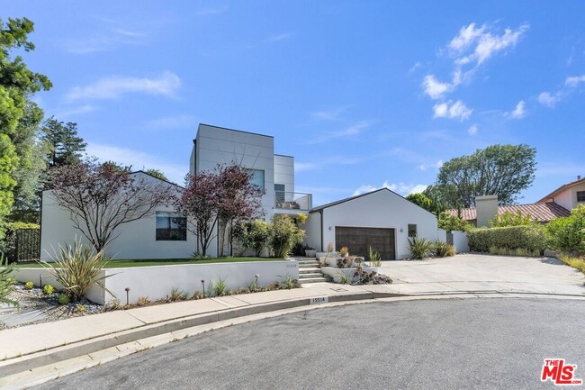 Building Photo - 15514 Casiano Ct