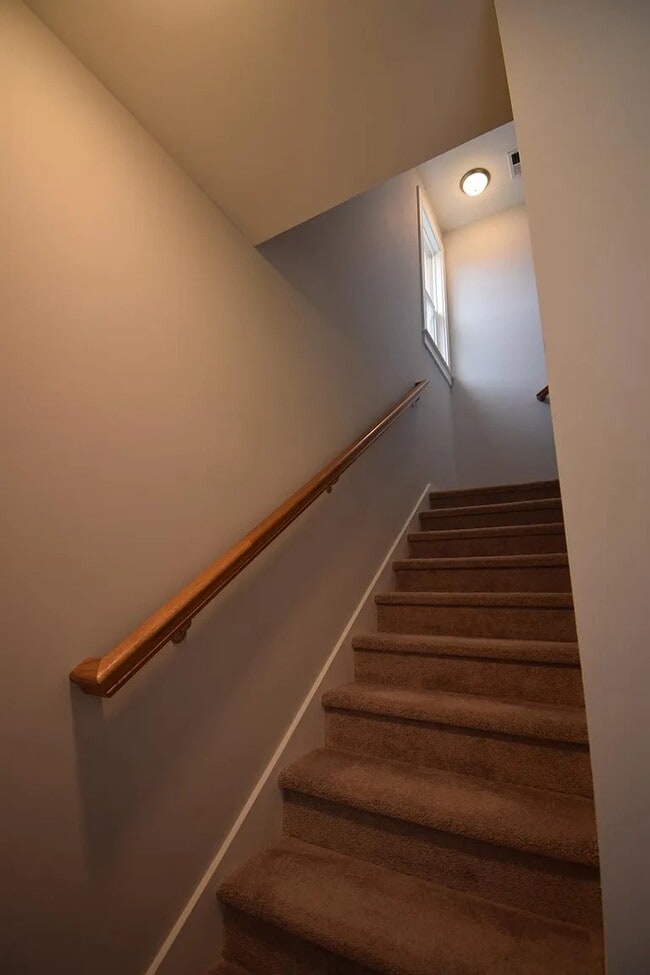 Building Photo - 1907 Grayson St