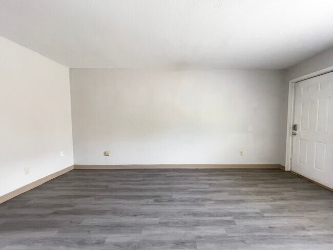 Building Photo - 1619 W Gilbert St
