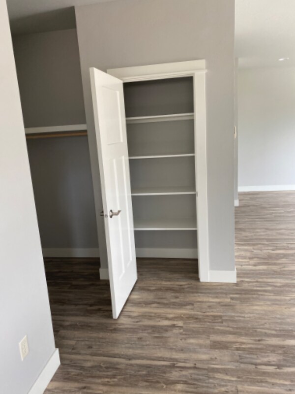 Building Photo - 1200 Glider Ln