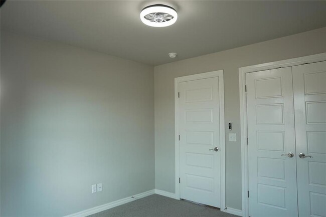 Building Photo - 5216 Bing Cir