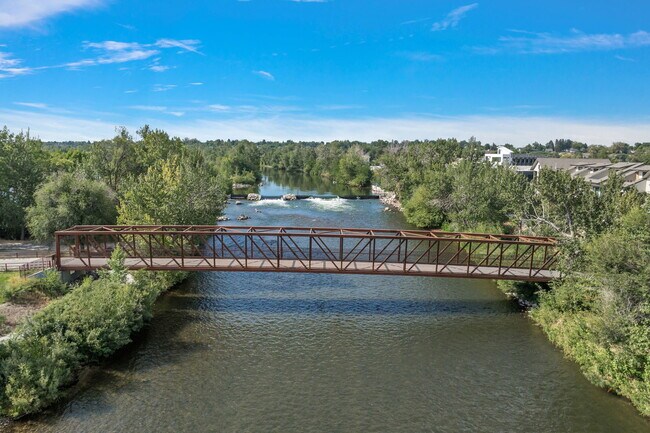 Building Photo - 3655 N Willowbar Ln