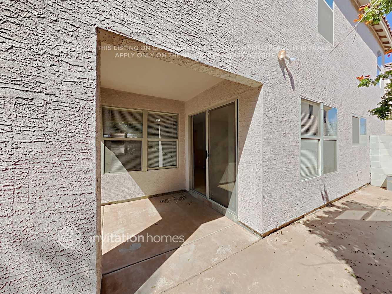 Building Photo - 1533 S Halsted Dr