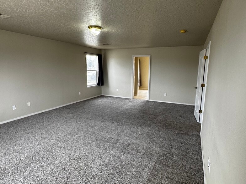 Building Photo - 172 W Tehuti Ct