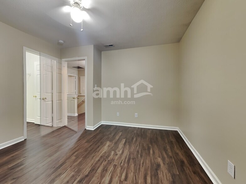 Building Photo - 15003 Lovely Dove Ln