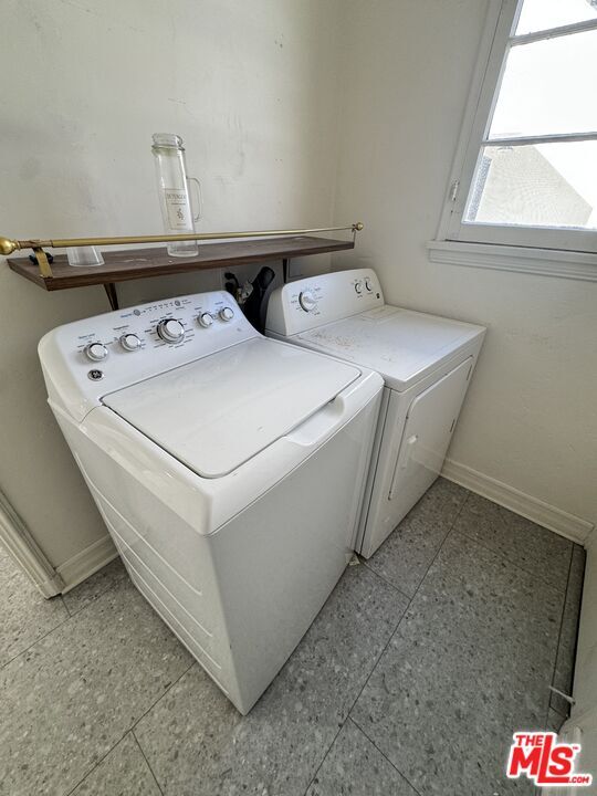 Building Photo - 6367 W 6th St