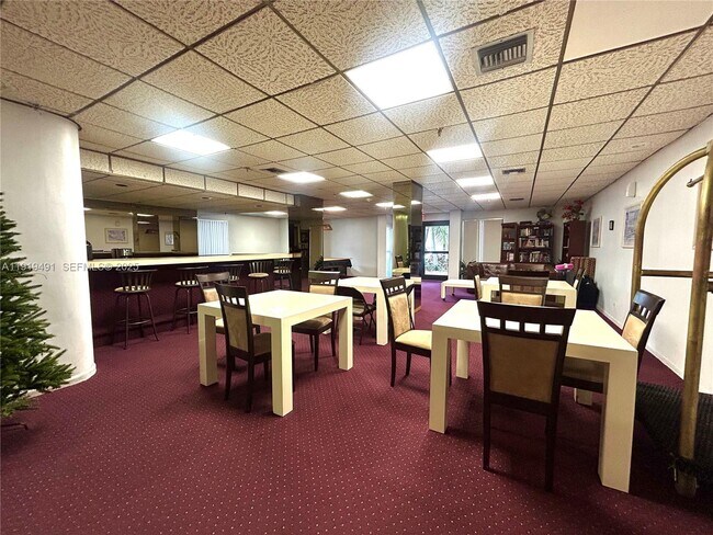 Building Photo - 3031 N Ocean Blvd