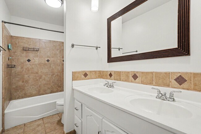 Building Photo - 8300 Sawyer Brown Rd