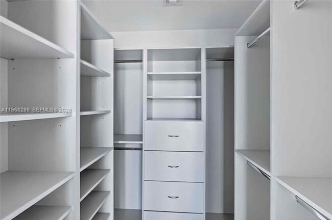 Building Photo - 88 SW 7th St