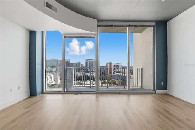 Building Photo - 155 S Court Ave