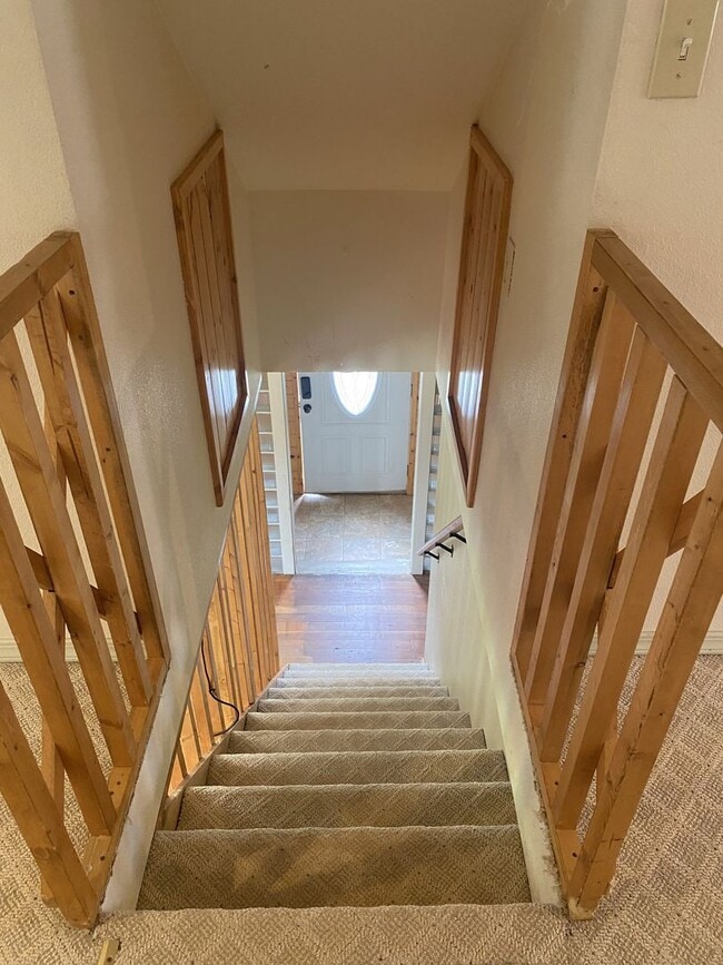 Building Photo - 3-Bedroom Home- Pets Allowed with Approval