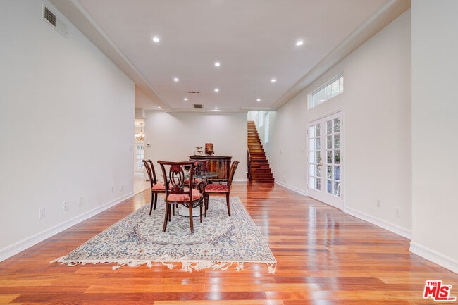 Building Photo - 12219 Darlington Ave