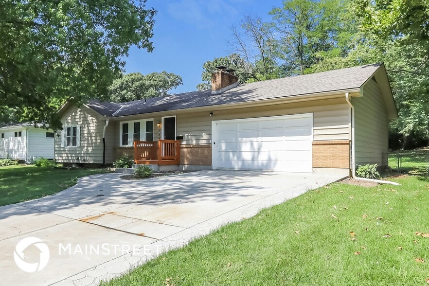 Building Photo - 7102 N Baltimore Ave