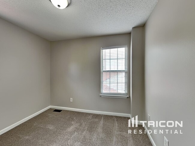 Building Photo - 2121 Serenity Dr NW