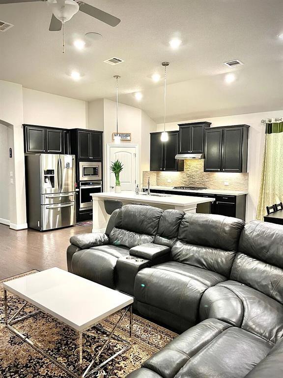 Building Photo - 4221 Borho Ranch St